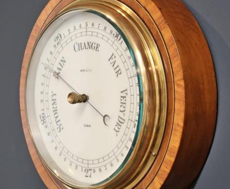 Edwardian Dublin Walnut Cased Aneroid Barometer - Image 4