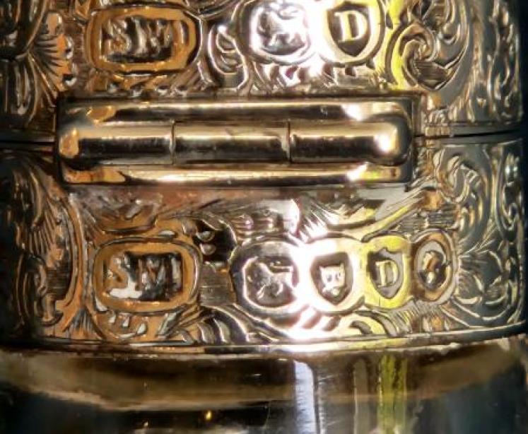 Victorian Sampson Mordan Silver Smelling Salts and Perfume Bottle - Image 5