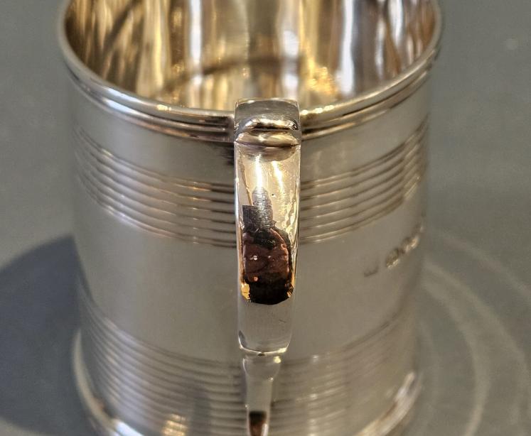 Early Victorian Silver Mug - Image 4