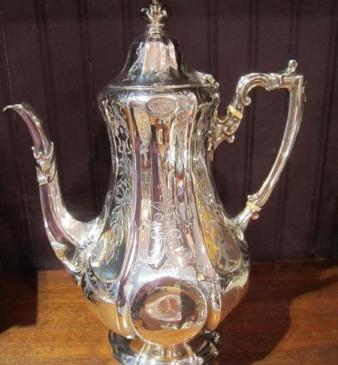 Top Quality Mid Victorian Silver Engraved Teapot