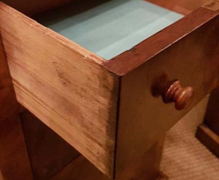 Pair of Antique Victorian Burr Walnut Bedside Chests - Image 5