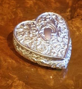 Victorian Embossed Silver Hinged Top Heart Shaped Box