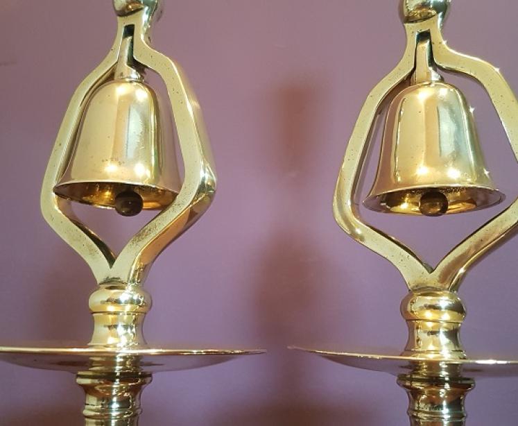 Pair of George III Brass Tavern Candlesticks - Image 4