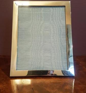 Superior Quality George IV Silver Photo Frame