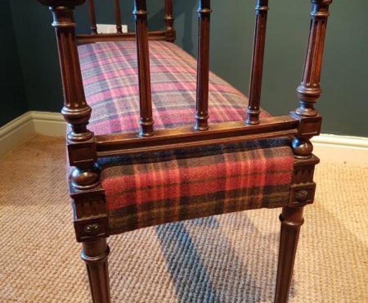 Fine Quality Early Victorian Mahogany Double Stool - Image 3