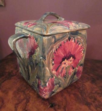 Early Moorcroft Cornflower Twin Handled Box & Cover