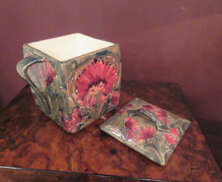 Early Moorcroft Cornflower Twin Handled Box & Cover - Image 4