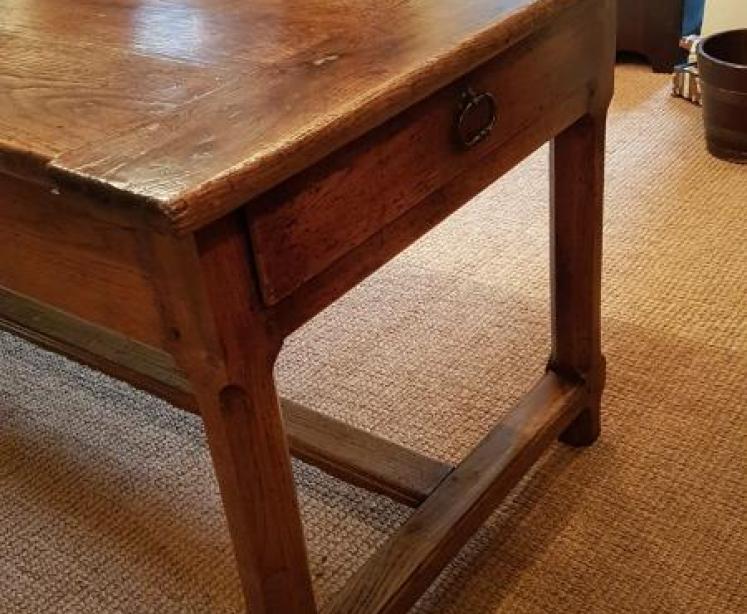 Outstanding III Oak 8 seater Farmhouse Table - Image 4