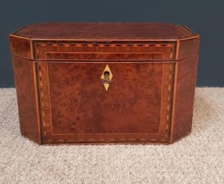 Superb Antique Regency Burr Yew Tea Caddy - Image 1