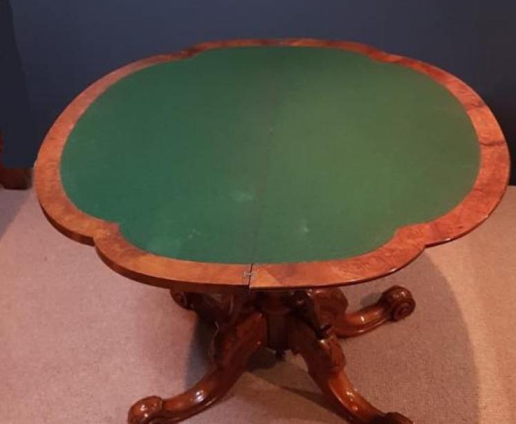 Fine Quality Victorian Burr Walnut Fold Over Top Table - Image 2