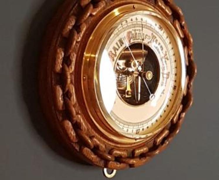 Victorian Carved Oak Chain Design Aneroid Barometer - Image 2