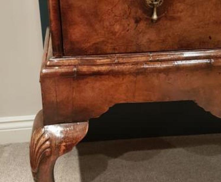 Superb Small George II Walnut Chest on Stand - Image 4