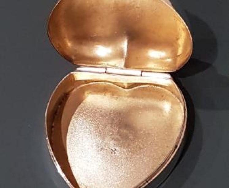 Antique Silver Heart Shaped Ring Box - Image 5