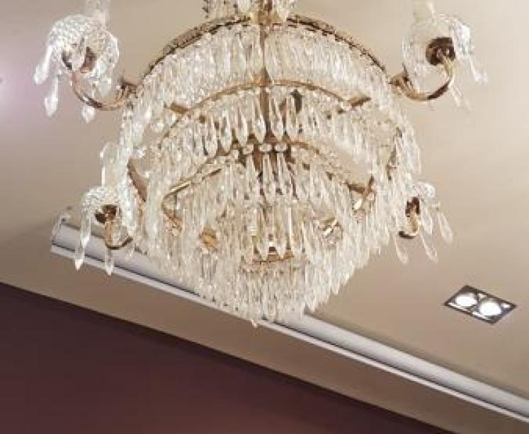 Antique Cut Crystal and Brass Chandelier - Image 5