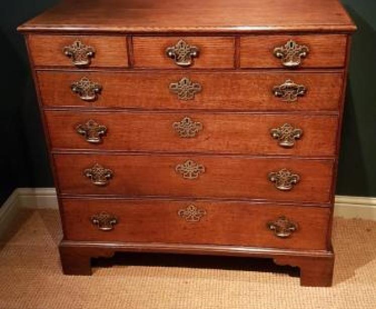 Impressive George III Oak Chest of Drawers - Image 1