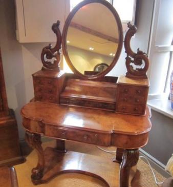 Top Quality Victorian Walnut 'Duchess' Dressing Table