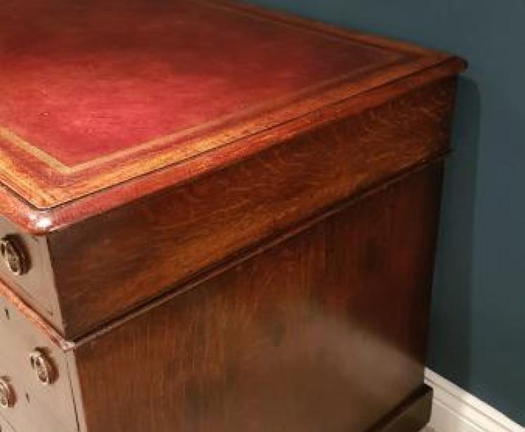 Antique Mid Victorian Oak Pedestal Desk - Image 2