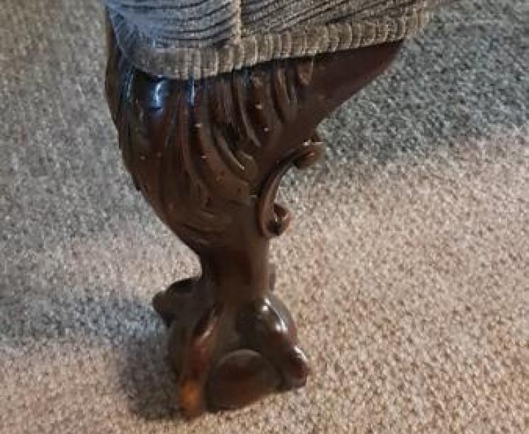 Fine Quality Antique Victorian Wing Back Arm Chair - Image 4