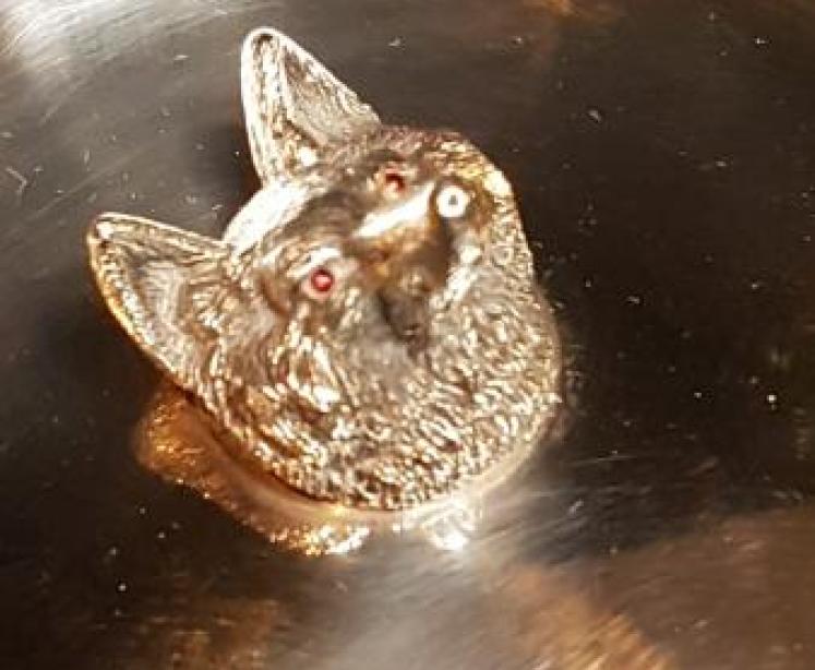 Antique Fox Head with Ruby Eyes Pin Cuff Links Dish - Image 2