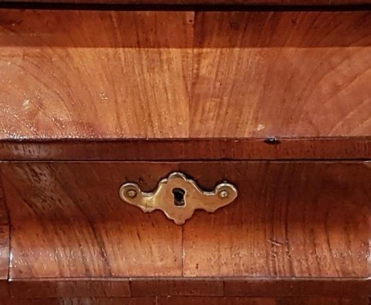 Small Antique Walnut George I Mirror - Image 5