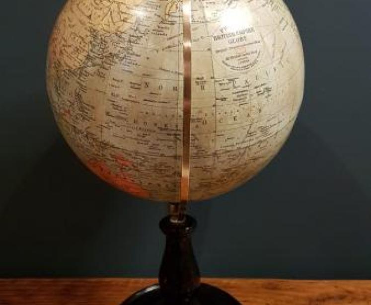 Antique Philips 8" British Empire Globe - Image 2