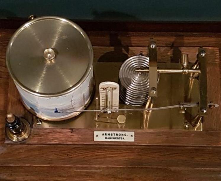 Antique Oak Cased Barograph by Armstrong of Manchester - Image 7