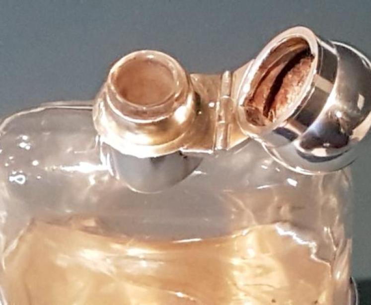 Victorian  Sampson Morden Silver Hip Flask - Image 3