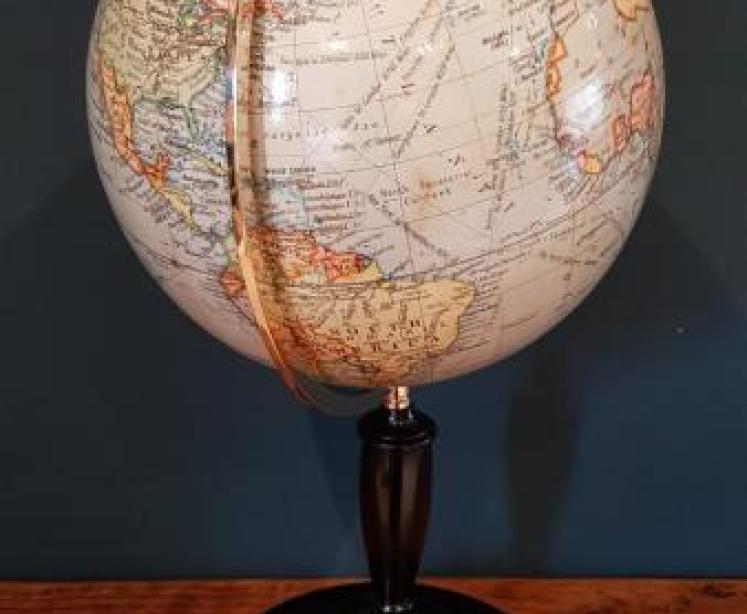 1920's Geographica 10" Terrestrial Globe - Image 2
