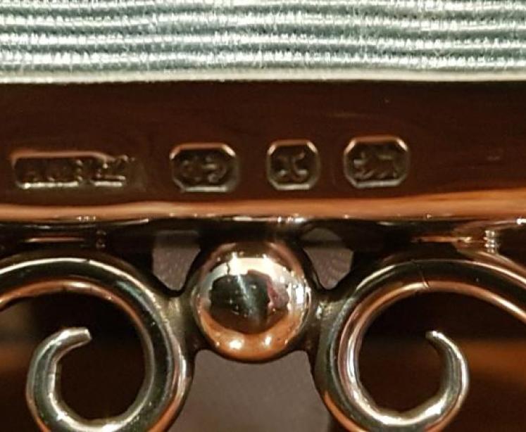 Superb Antique Silver Photo Frame  - Image 4