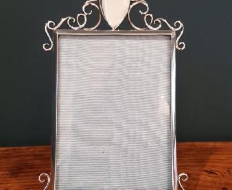 Superb Antique Silver Photo Frame  - Image 7