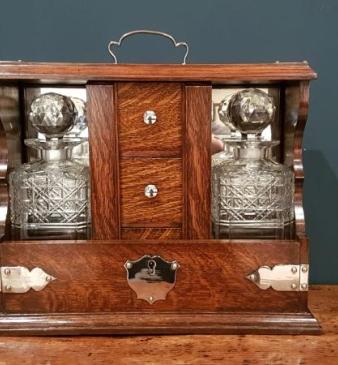 Superb Antique Oak Two Bottle Three Drawer Tantalus