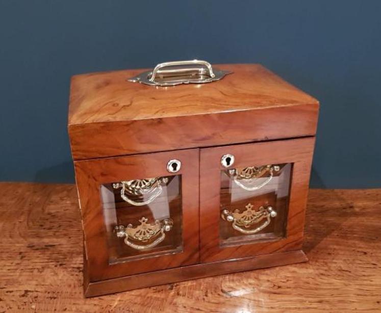 Antique Figured Walnut Dome Top Jewellery Box - Image 6