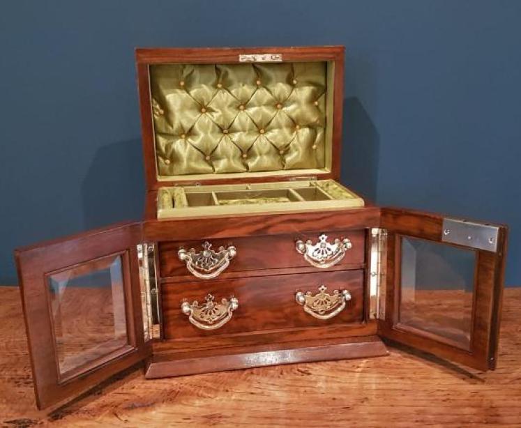 Antique Figured Walnut Dome Top Jewellery Box - Image 7