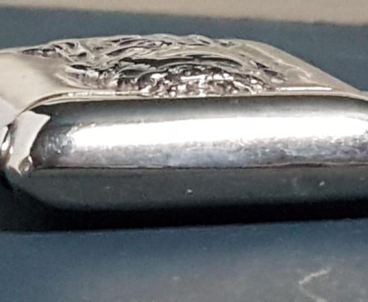 Antique Silver Globe Theatre Commemorative Vesta Case - Image 4