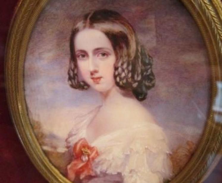 Mid Victorian Rosewood Framed Miniature Oil Portrait - Image 2