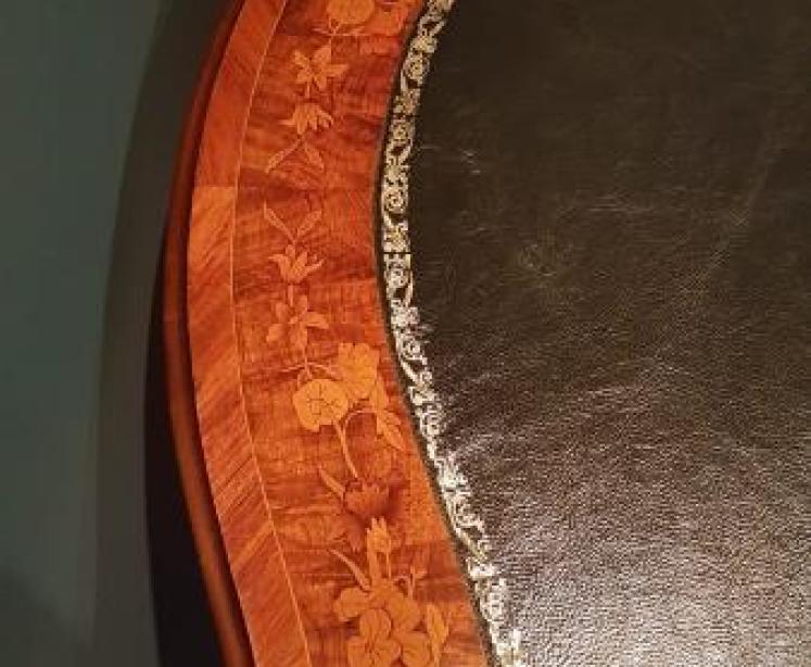 Fine Victorian Inlaid Walnut Writing Table - Image 7