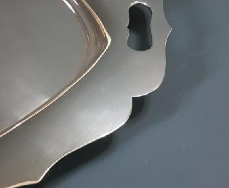 Superb Large Victorian Solid Silver Tray - Image 4