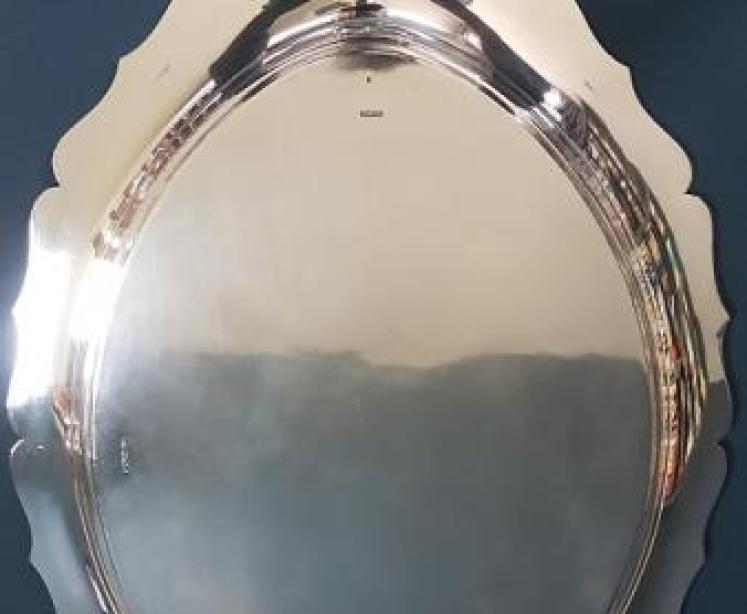 Superb Large Victorian Solid Silver Tray - Image 5