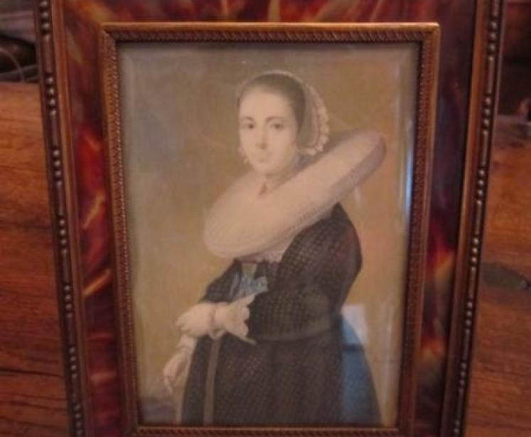 Superb Pair of 19th Century Miniature Portraits on Ivory - Image 3