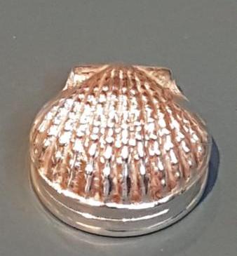 Antique Silver Clam Shell Snuff Box 