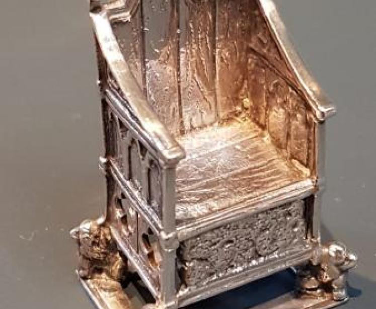 King Edward VII Silver Coronation Commemorative Throne - Image 4