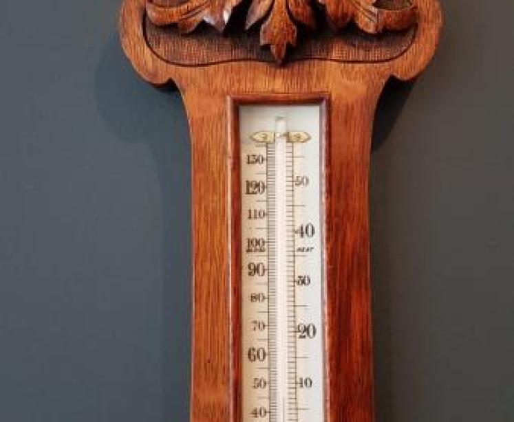 Fine Quality Antique Carved Oak Banjo Barometer  - Image 3