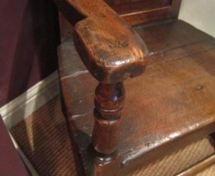 Unusual Early 18th Century Oak Wainscot Armchair - Image 4