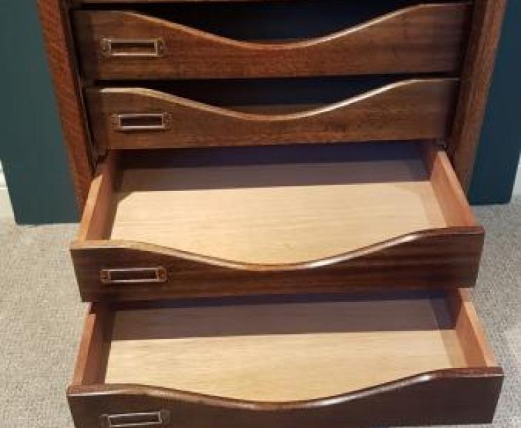 Quality Edwardian Solid Oak Tambour Front File Cabinet - Image 4