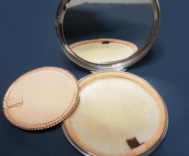 George V Period Silver Engine Turned Compact - Image 6