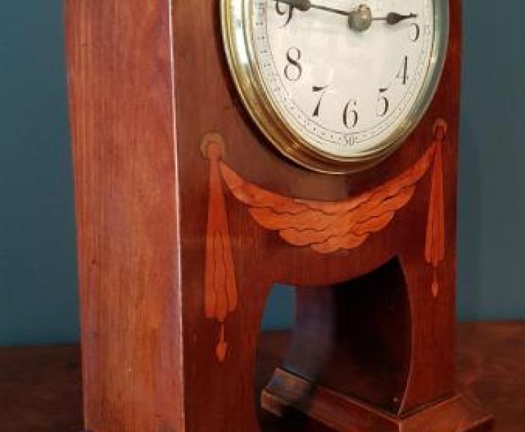 Fine Quality Inlaid Mahogany Mantle Clock - Image 6