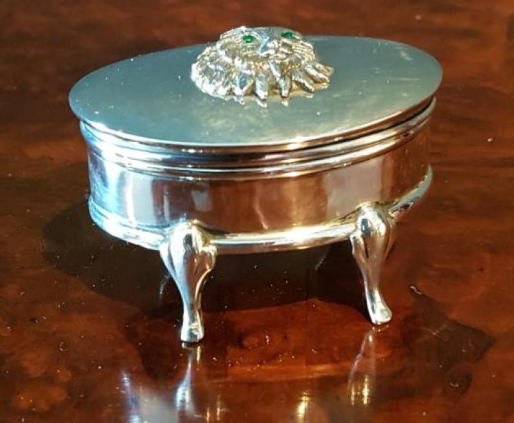 George V Silver Cat Motif Ring Box - Image 1