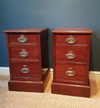Pair Victorian Mahogany Bedside Chests