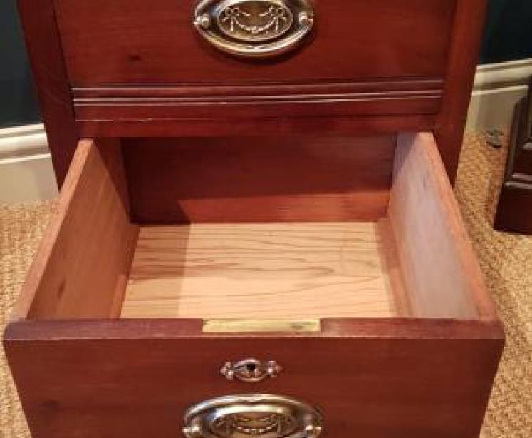 Pair Victorian Mahogany Bedside Chests - Image 4
