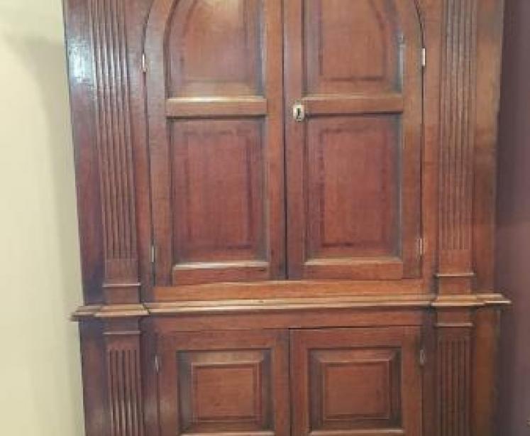 Superb George III Oak Double Corner Cupboard - Image 1